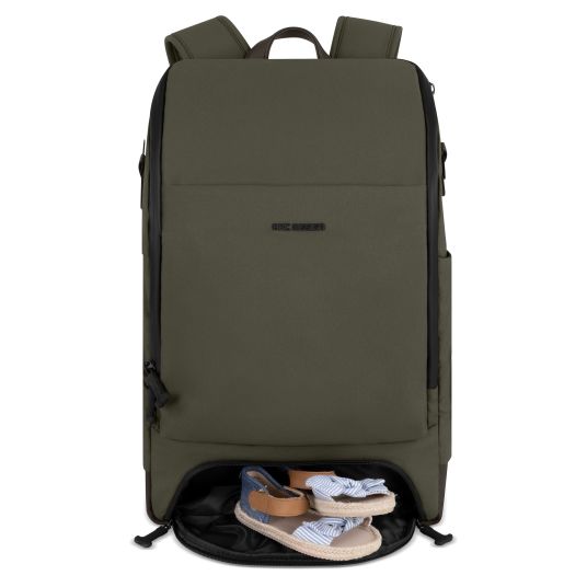 ABC Design Active changing backpack with large front compartment incl. changing mat & accessories - Pure - Avocado