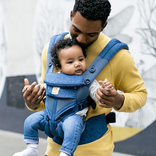 Ergobaby Baby carrier Omni 360 Cool Air Mesh with 4 carrying positions with lordosis support - Blue Blooms