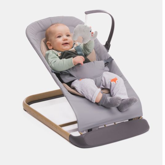 Fillikid Babywippe Rocker mit 3 verstellbaren Positionen und Spielbügel mit Plüschfigur - Grau Beige