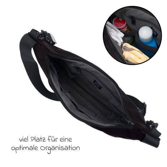 Fillikid Wickeltasche Daybag die moderne Tragetasche, mit Wickelauflage, isolierter Flaschenhalter inkl. Kinderwagenbefestigung - Schwarz