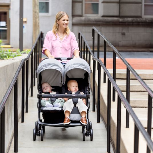 Graco Passeggino gemellare DuoRider con peso di soli 12,1 kg e posizione reclinabile, incluso parapioggia - Grigio Steeple