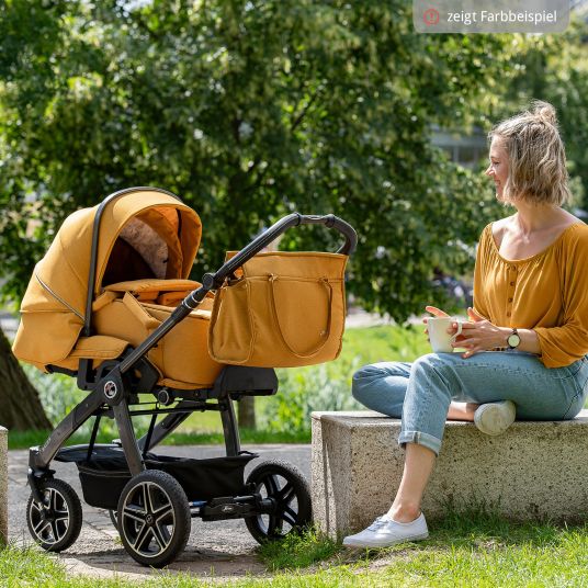 Hartan 4in1 Kombi-Kinderwagen-Set Racer GTS bis 22 kg belastbar mit Falttasche Trend, Babyschale Pebble Pro, Isofix-Basis FamilyFix3, Mückennetz, Regenschutz, Schnullerkette & Spieltier - Panda Family