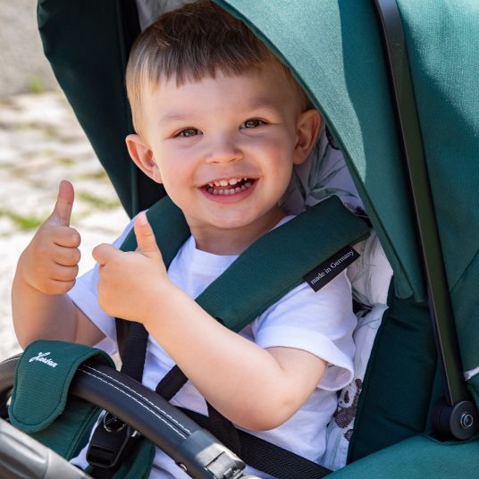 Hartan 4in1 Kombi-Kinderwagen-Set Racer GTS bis 22 kg belastbar mit Falttasche Trend, Babyschale Pebble Pro, Isofix-Basis FamilyFix3, Mückennetz, Regenschutz, Schnullerkette & Spieltier - Panda Family