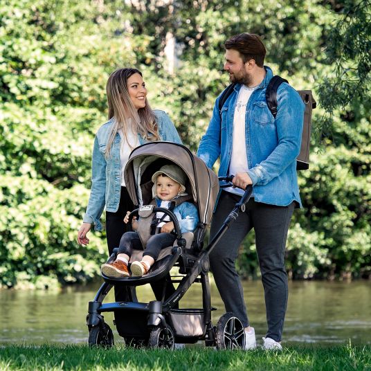 Hartan 4in1 Rockit IT GTR baby carriage set with a load capacity of up to 22 kg with Trend folding bag, Pebble Pro infant car seat, FamilyFix3 Isofix base, mosquito net, rain cover & play animal - Toffee