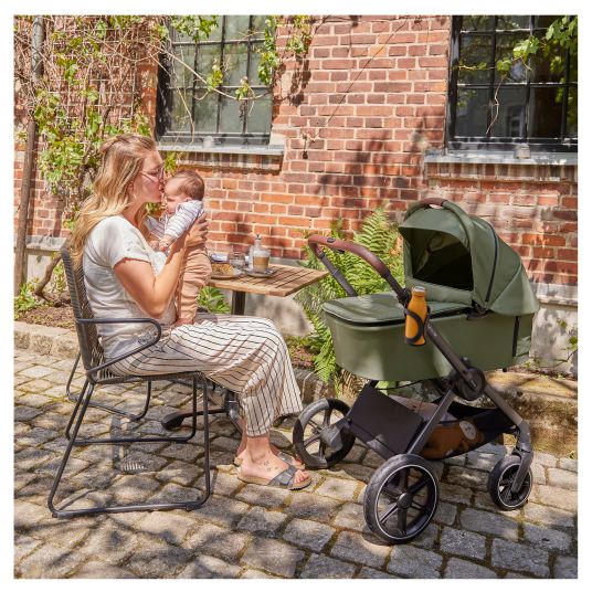 Hauck Kombi-Kinderwagen Comfort N Care Set - inkl. Babywanne, Sportsitz, Beindecke und Getränkehalter - Olive