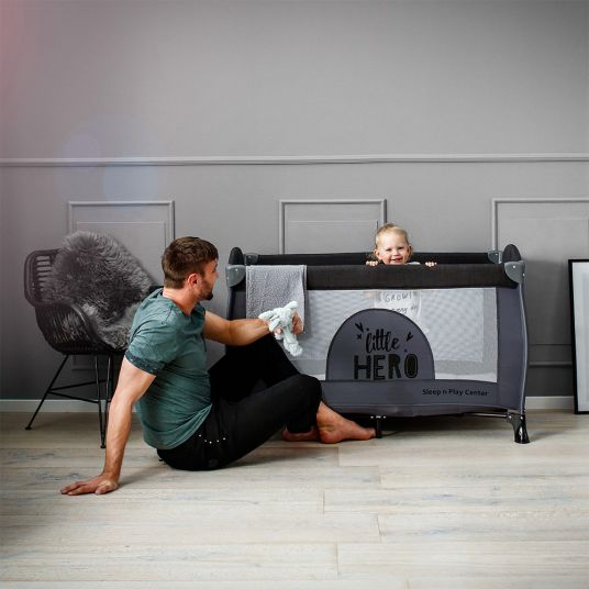 Hauck Set lettino da viaggio Sleep'n Play Center con materasso, fasciatoio, regolabile in altezza - Little Hero
