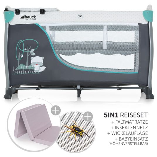 Hauck Reisebett Sleep'n Play Center II - Sparset inkl. Matratze, Wickelauflage, Babyeinsatz, Insektenschutz - Forest Fun