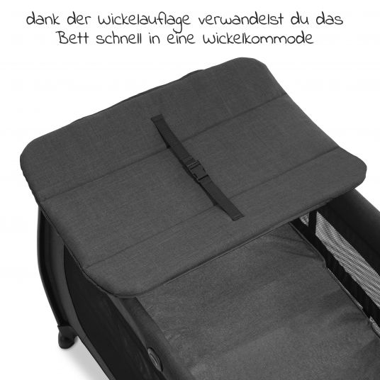 Hauck Reisebett Sparset Play'n Relax Center inkl. Komfort Matratze, Einhang, Wickelauflage & Moskitonetz - Melange Black