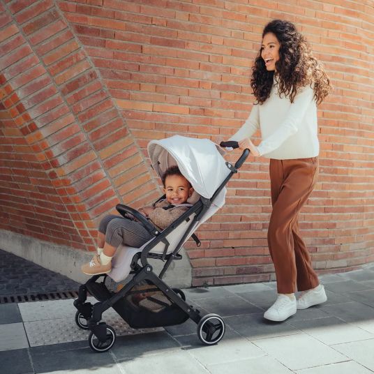 Hauck Travel buggy & pushchair Travel N Care with reclining function, only 6.8 kg (load capacity up to 22 kg) incl. Reboarder Pearl Pro 2 - Beige