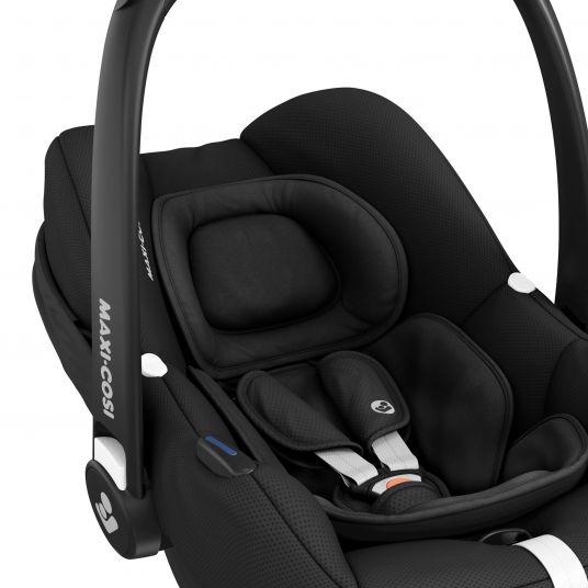 Maxi-Cosi Babyschale CabrioFix i-Size ab Geburt-12 Monate (40-75 cm) i-Size Base, Einschlagdecke & Schnullerbox - Essential Black