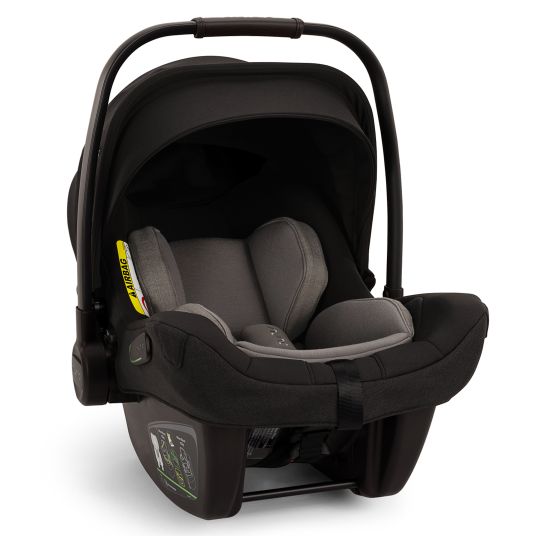 Nuna Babyschale PIPA next i-Size ab Geburt bis 13 kg (40 cm - 83 cm) inkl. Sitzverkleinerer, Sonnenverdeck mit Dream Drape nur 2,8 kg - Caviar