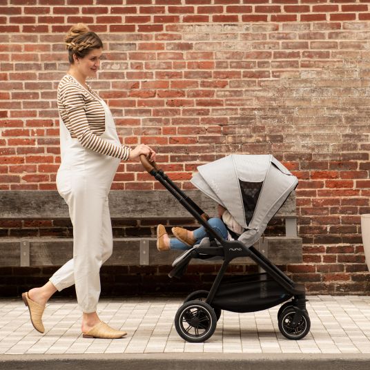 Nuna Buggy & Sportwagen TRIV next bis 22 kg mit magnetischem Gurtverschluss, umsetzbarem Allwettersitz, höhenverstellbarem Schieber - nur 8,9 kg schwer inkl. Adapter & Regenschutz - Biscotti