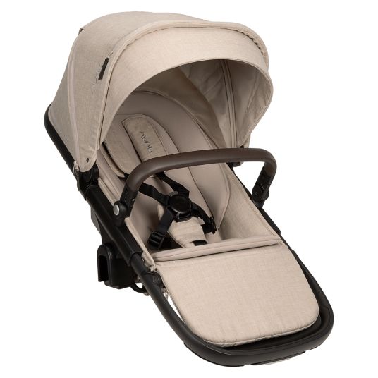 Nuna Second sports seat DEMI next with magnetic belt buckle incl. rain cover - Biscotti