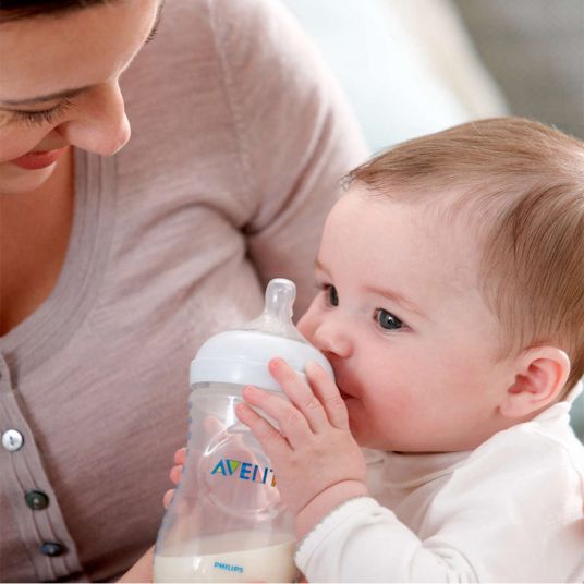 Philips Avent Premium Breastfeeding Set Basic 13 pcs - Manual Breast Pump + 3 Baby Bottles + 5 Reusable Cups + 1 Bottle Brush + 3 Burp Cloths
