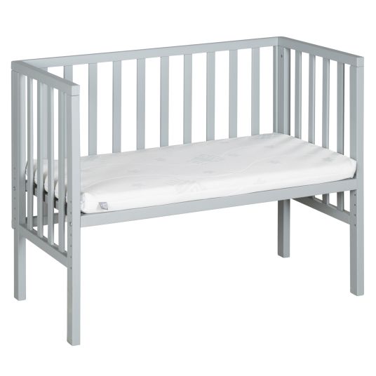 https://images.cdn.babyartikel.de/large/roba-2in1-beistellbett-und-bank-mit-canvas-barriere-matratze-it-90-x-45-cm-47-x-99-5-cm-taupe-8970tp-1-d0.jpeg