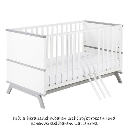 Schardt Kinderzimmer Vicky mit 3-türigem Schrank, Bett, Wickelkommode