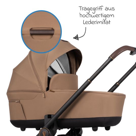 Venicci 2in1 Kombi-Kinderwagen Claro bis 22 kg mit Babywanne, Sportsitz, Teleskopschieber, Liegeposition inkl. Regenschutz, Beindecke, Schnullerkette, Spieluhr, Greifling & Wickeltasche - Caramel