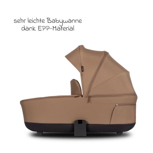 Venicci 2in1 Kombi-Kinderwagen Claro bis 22 kg mit Babywanne, Sportsitz, Teleskopschieber, Liegeposition inkl. Regenschutz, Beindecke, Schnullerkette, Spieluhr, Greifling & Wickeltasche - Caramel