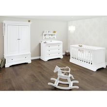 Kinderzimmer Emilia mit 2-türigem Schrank,Bett, breiter Wickelkommode 